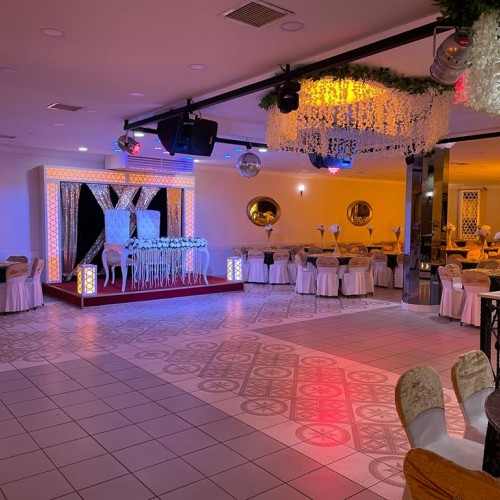 Salon Deluxe