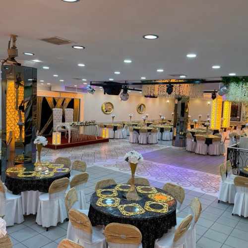 Salon Deluxe